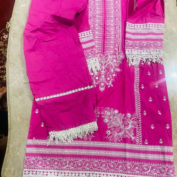 Pakistani brand new luxury dress size medium to large - Picture 3 of 6